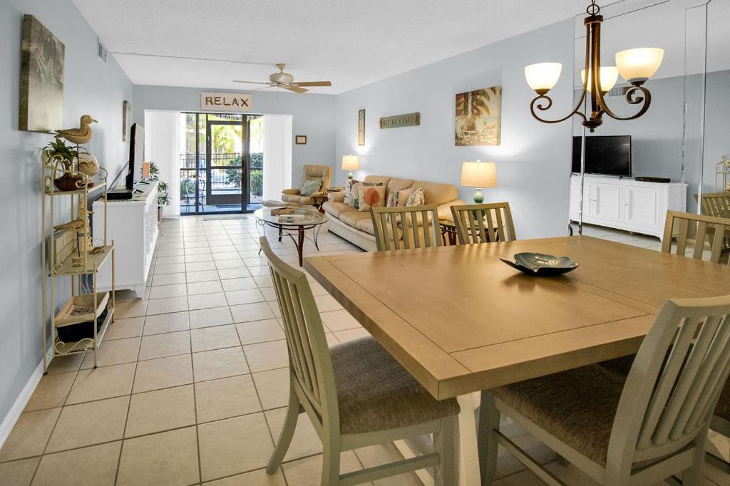 Siesta Key Escape Ground Floor Steps To Heated Pool And Free Trolley Daire Dış mekan fotoğraf